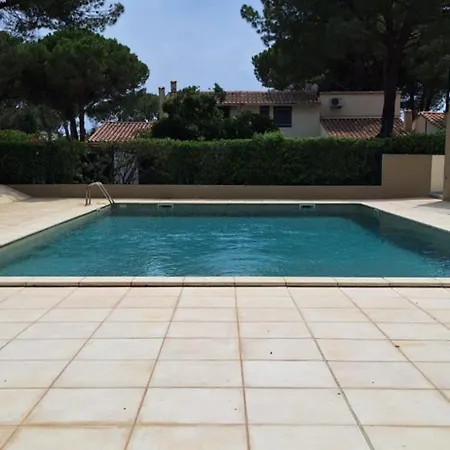 Maisonnette T2 Piscine Parking Apartment